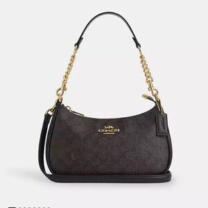 Coach Teri Shoulder Bag In Signature Canvas